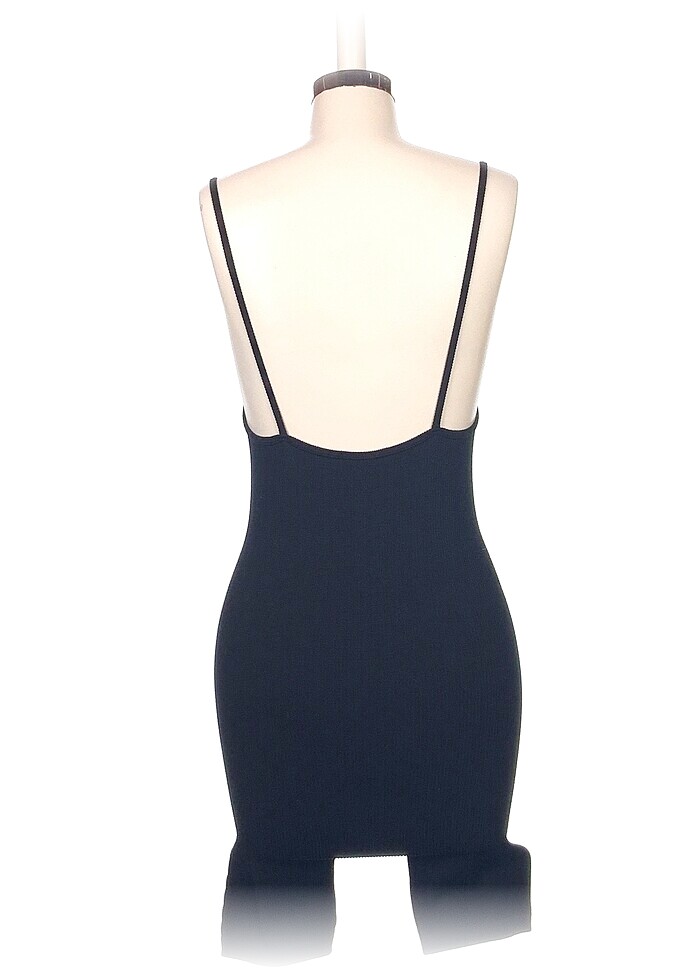 Pull and Bear Kısa Tulum %70 İndirimli. - Görsel 3