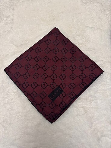 Beden çeşitli Renk Gucci Desen Eşarp