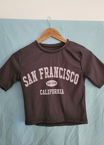 San Francisco baskılı crop