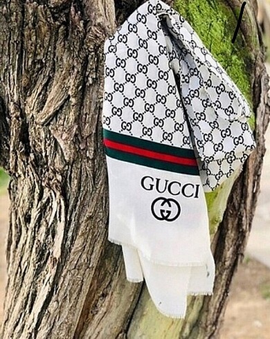 Gucci şal