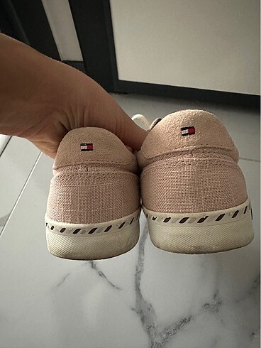40 Beden Tommy toz pembe spor ayakkabı