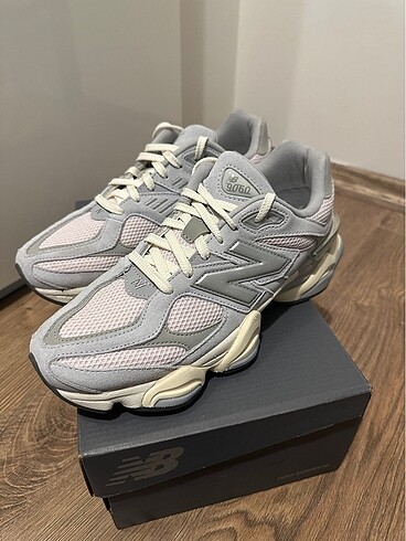 New balance 9060