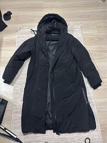 Zara mont