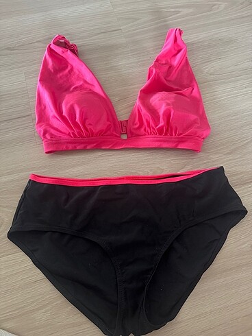 Diğer Bikini