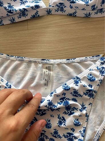 l Beden mavi Renk Bikini takımı