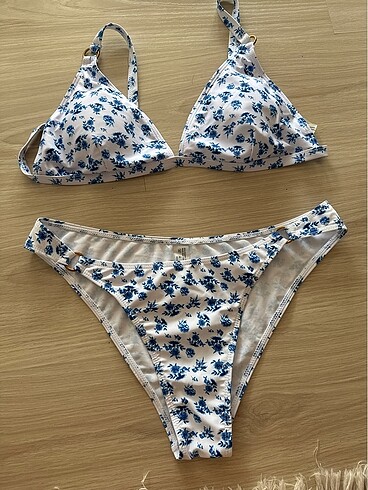 l Beden Bikini takımı