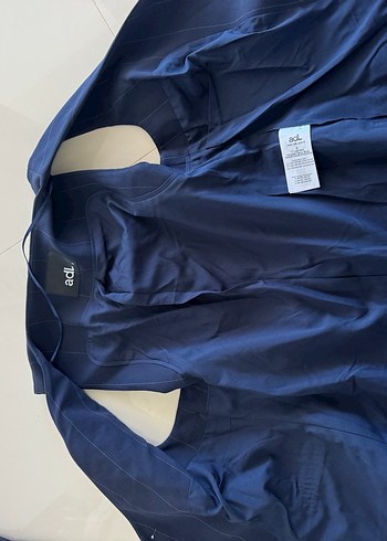 Düğmeli Nakışlı Lacivert Kadın Yelek - Görsel 7