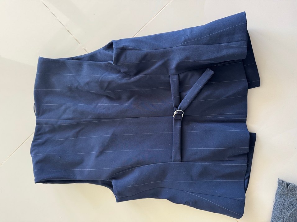 Düğmeli Nakışlı Lacivert Kadın Yelek - Görsel 3