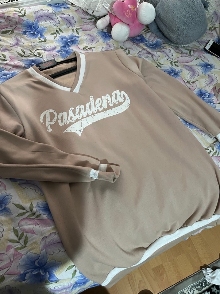 Kadın Bej V Yakalı Uzun Kollu Sweatshirt - Görsel 2