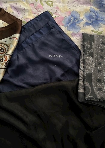 Gri  Eşarp - Görsel 2