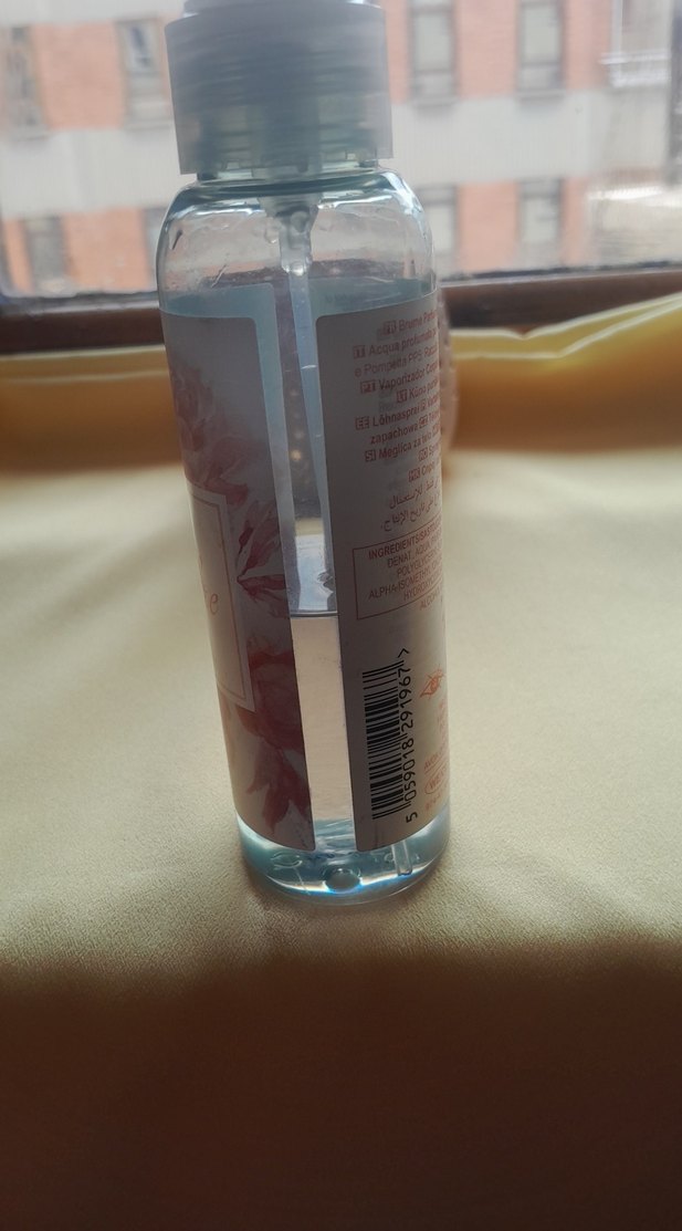 Avon Célébre Vücut Spreyi - Görsel 4