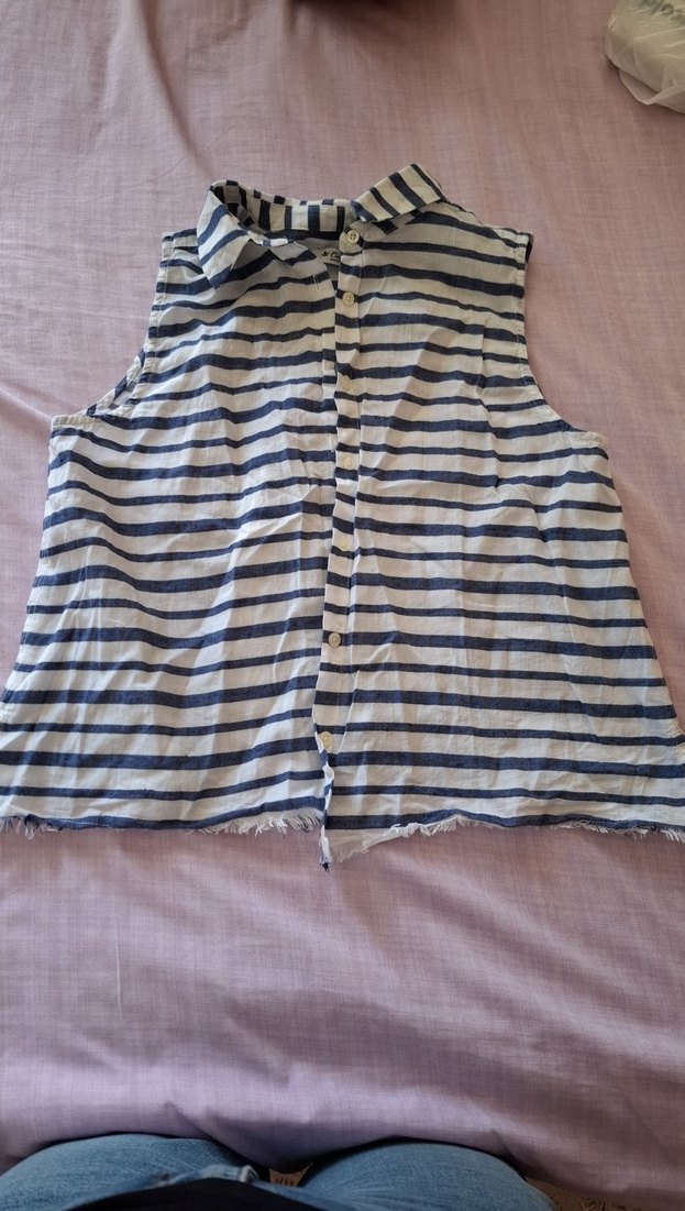 Düğmeli Kolsuz Gri Çizgili Keten Gömlek - Görsel 2