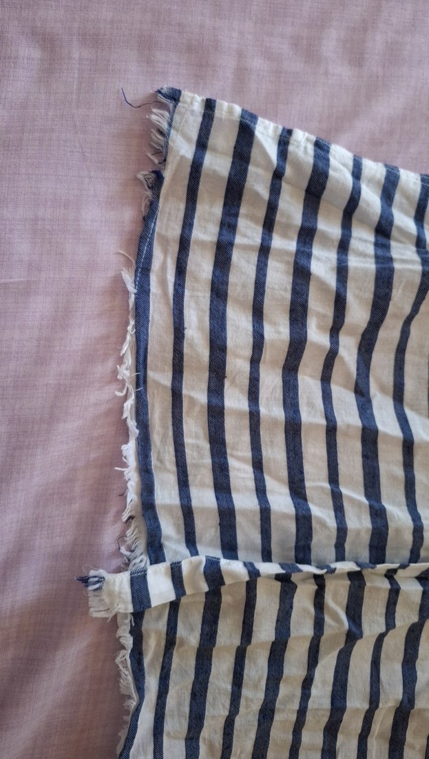 Düğmeli Kolsuz Gri Çizgili Keten Gömlek - Görsel 5