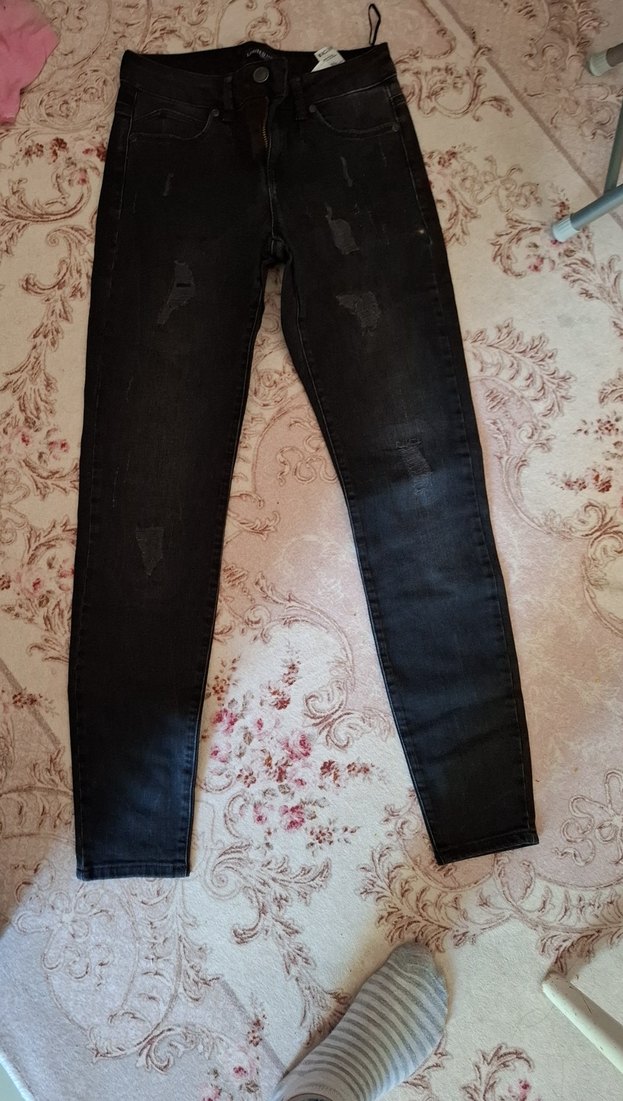 Kadın Siyah Dar Kesim Kot Pantolon - Görsel 3