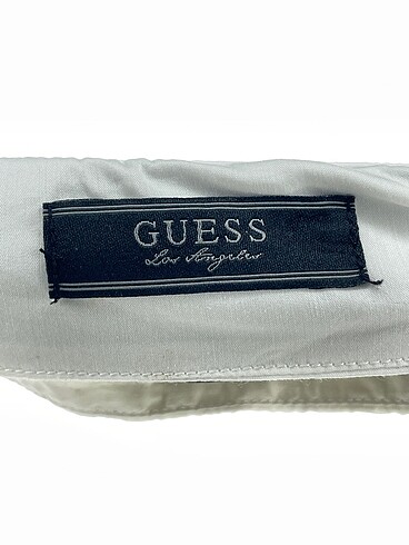 42 Beden beyaz Renk Guess Bluz %70 İndirimli.