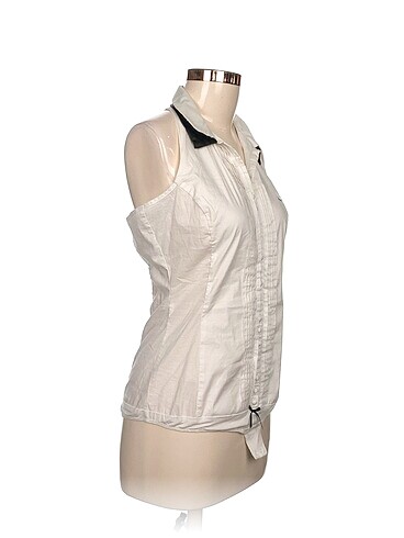 Guess Guess Bluz %70 İndirimli.