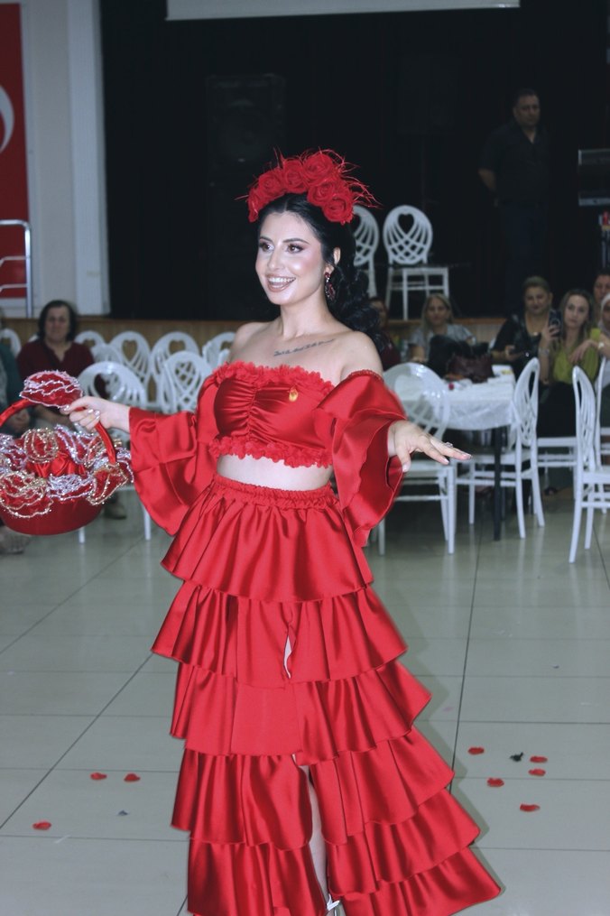 Kırmızı Fırfırlı Straplez roman kostümü - Görsel 2