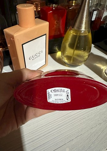 Beden Yves Saint Laurent Opium Kadın Parfümü
