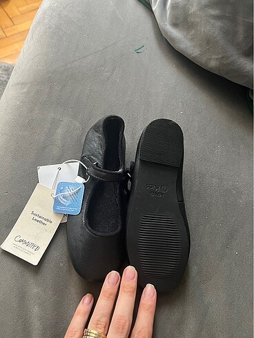 28 Beden siyah Renk Mango çocuk babet