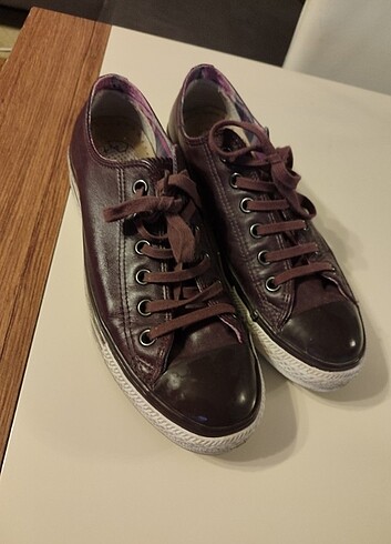 Converse Deri convers