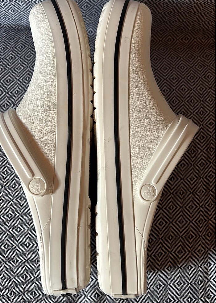 Crocs beyaz terlik 46-47 - Görsel 4
