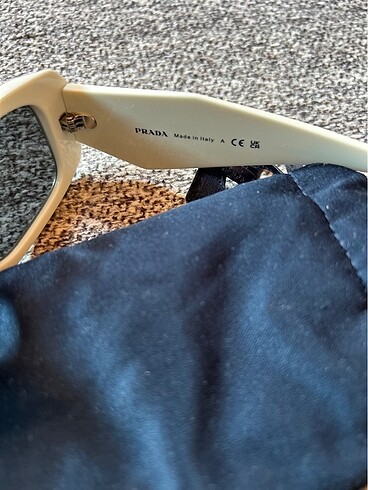 Prada beyaz gözlük - Görsel 5