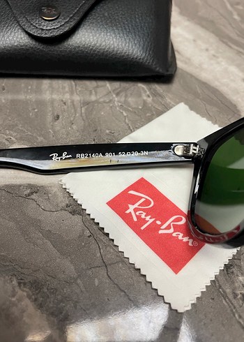Ray-Ban Wayfarer Güneş Gözlüğü - Görsel 4