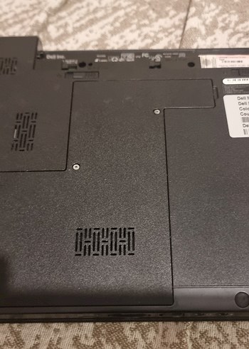 Siyah Dell Dizüstü Bilgisayar - Görsel 3