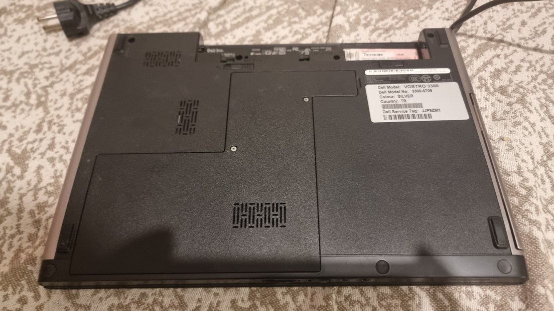 Siyah Dell Dizüstü Bilgisayar - Görsel 3