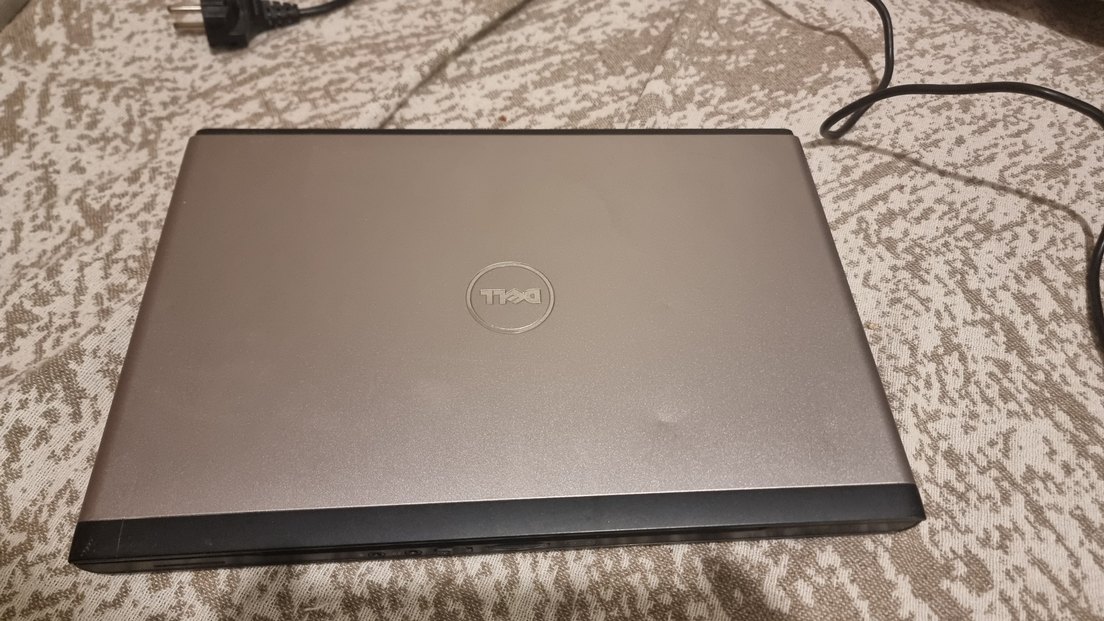 Siyah Dell Dizüstü Bilgisayar - Görsel 2