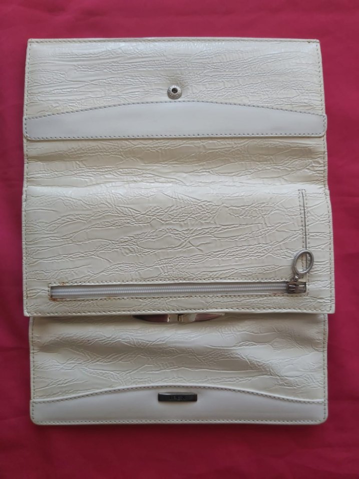 Beyaz Deri Kemerli Kadın Portföy Cüzdan - Görsel 4