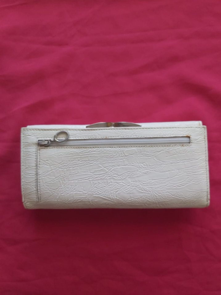Beyaz Deri Kemerli Kadın Portföy Cüzdan - Görsel 2