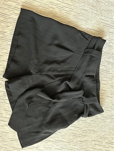 H&M kısa şort
