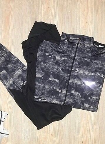 Nike Tayt Takım
