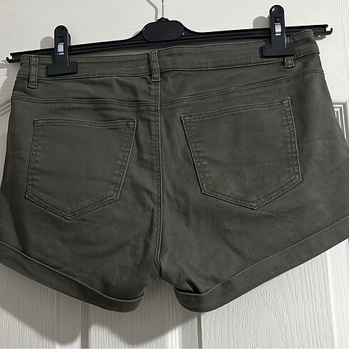 m Beden H&M Haki Şort