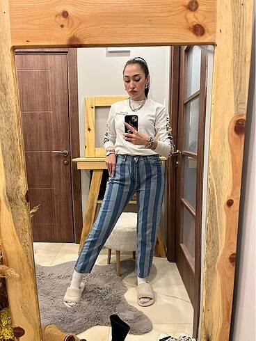 mom jean