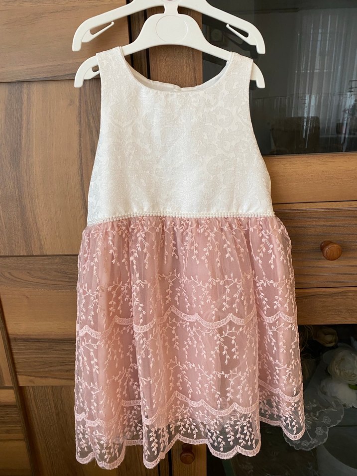 Dantel İşlemeli Pembe Kız Elbisesi - Görsel 3