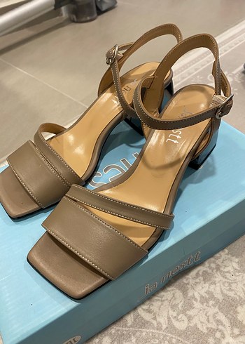 Bej Kadın Topuklu Sandalet, Tokalı hakiki deri - Görsel 8