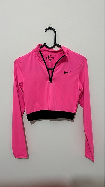 Nike sporcu büstiyer