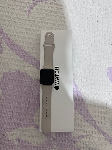 APPLE Watch SE 2023 GPS MR9U3TU/A 40 mm Yıldız Işığı Alüminyum K
