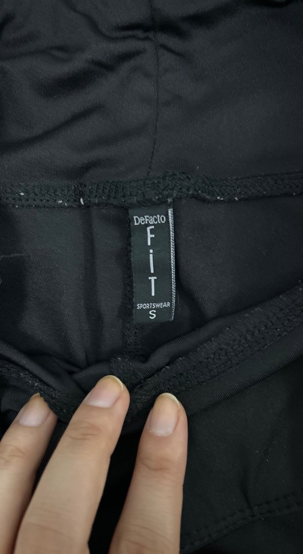 Siyah Kadın Spor Tayt - Görsel 2