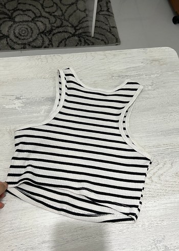 Kadın Beyaz Siyah Çizgili Örme Crop Top - Görsel 2