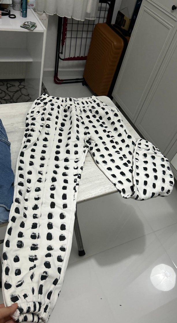 Kadın Beyaz Puantiyeli eşofman altı - Görsel 2