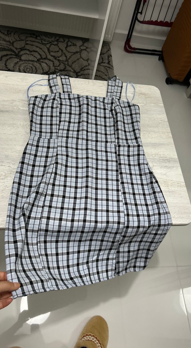 Ekose Desenli Mini Askılı Elbise - Görsel 3