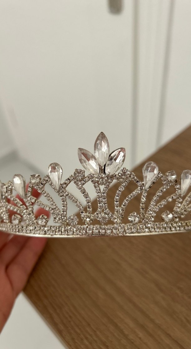 Parlak Taşlı Beyaz Metal Gelin Tacı - Görsel 2