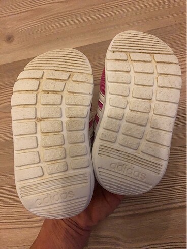 22 Beden pembe Renk Adidas bebek spor ayakkabi