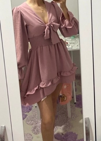 Pembe V Yaka Volanlı Midi Elbise