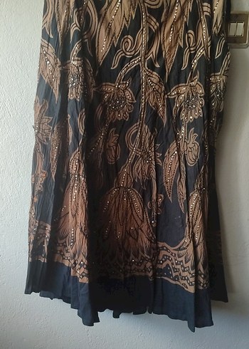 Drapeli Uzun Kahverengi Batik Etek
