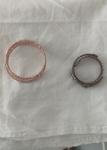 Bej ve Gri Boncuklu Minimalist Bilezikler