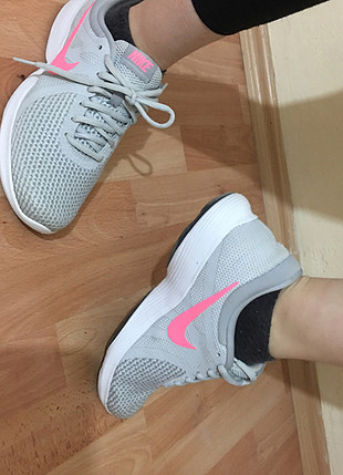 39 Beden Nike spor ayakkabı